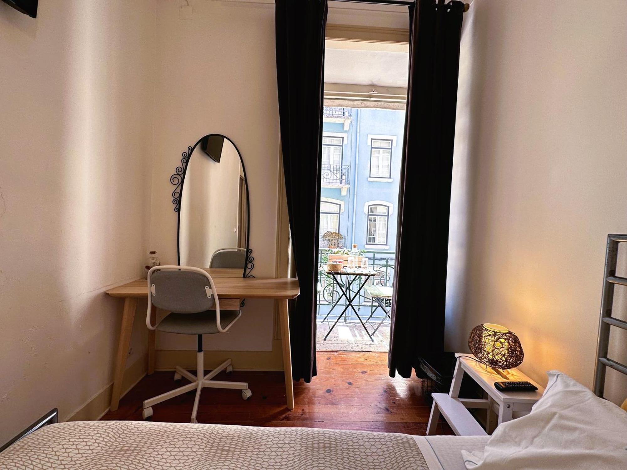 Estrela Charming Rooms By Host-Point Lisbona Esterno foto